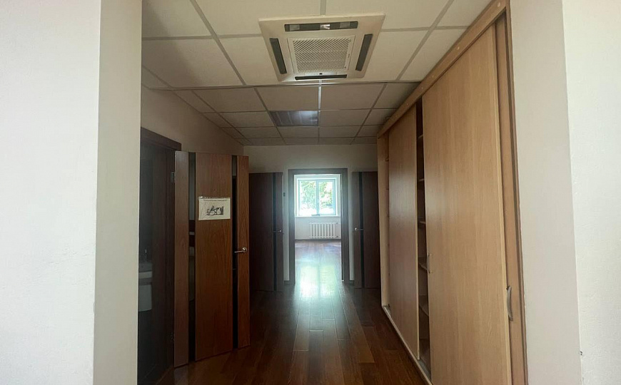 Офисное помещение 220 м2 фото