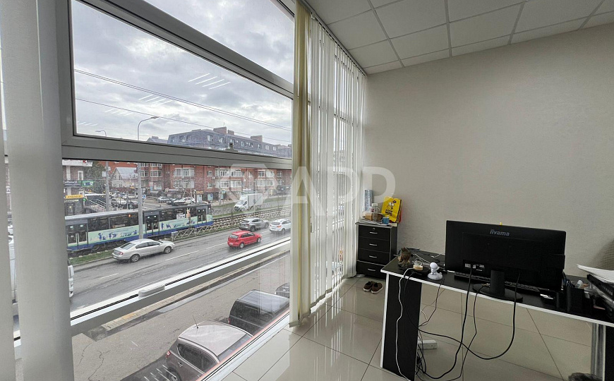 Сдаю офисное помещение, 57 м² фото