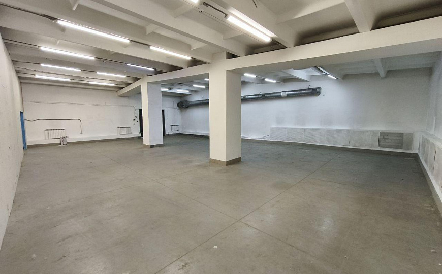 555 м² в современном городском пространстве фото