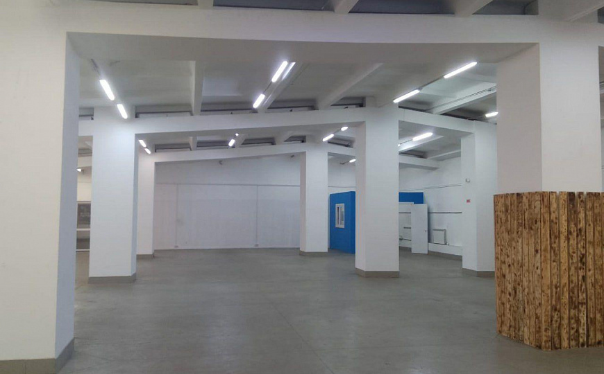 555 м² в современном городском пространстве фото