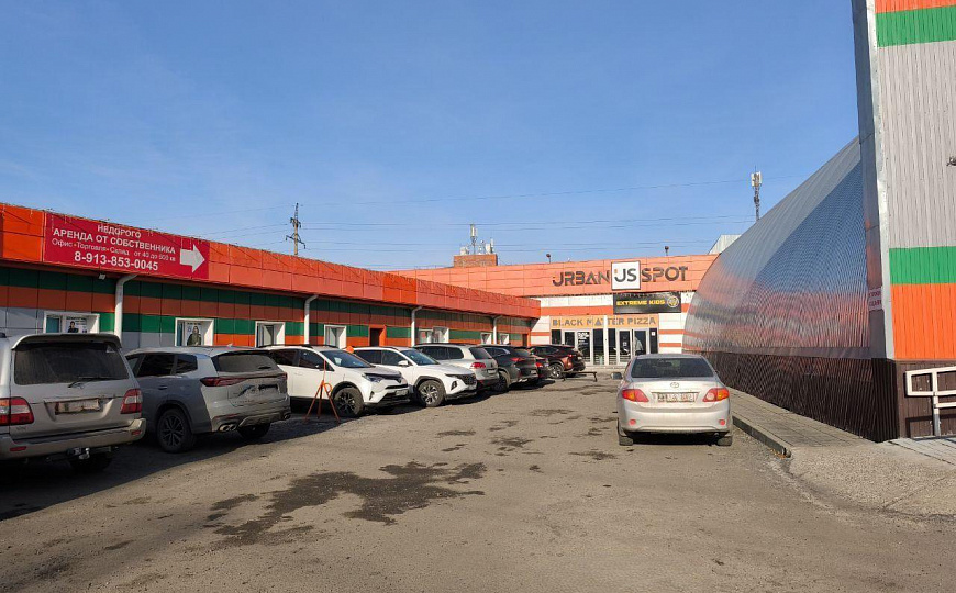 555 м² в современном городском пространстве фото