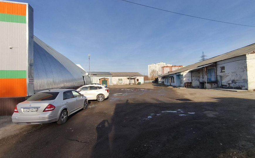 555 м² в современном городском пространстве фото