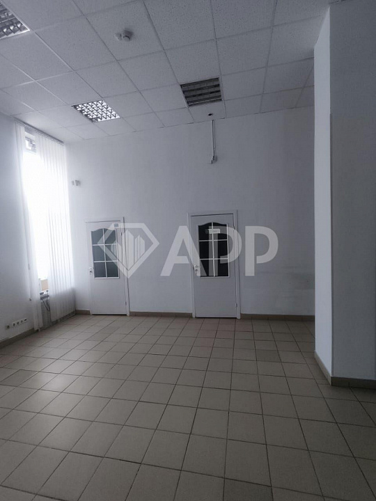 Свободного назначения/Высокий трафик/Голубой огонёк/136м² фото