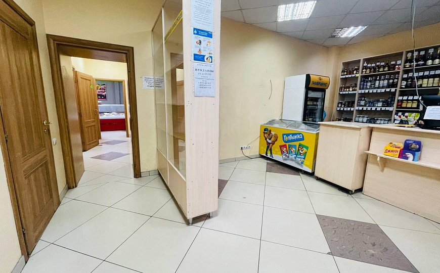 Сдам торговое место в действующем магазине до 34 м2 фото