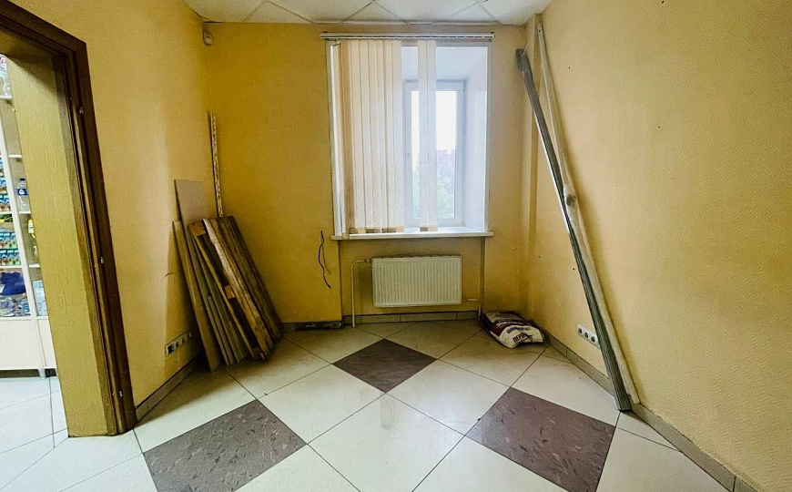 Сдам торговое место в действующем магазине до 34 м2 фото