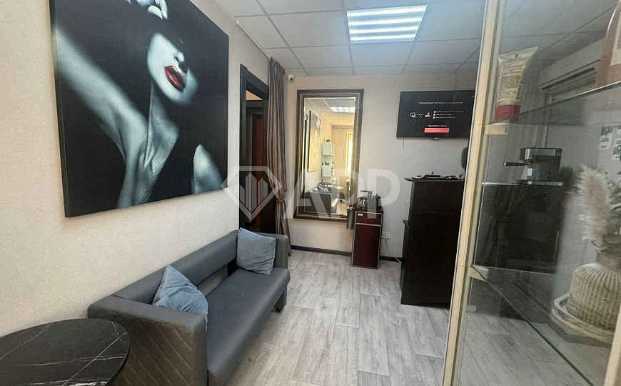 1 этаж/Жилой массив/Центр города фото