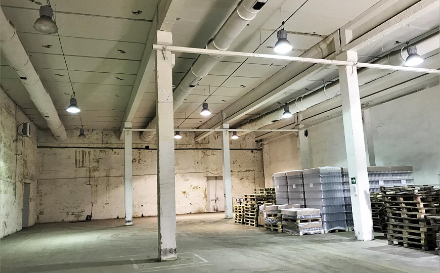 Сдам складское помещение, 1 100 м² фото