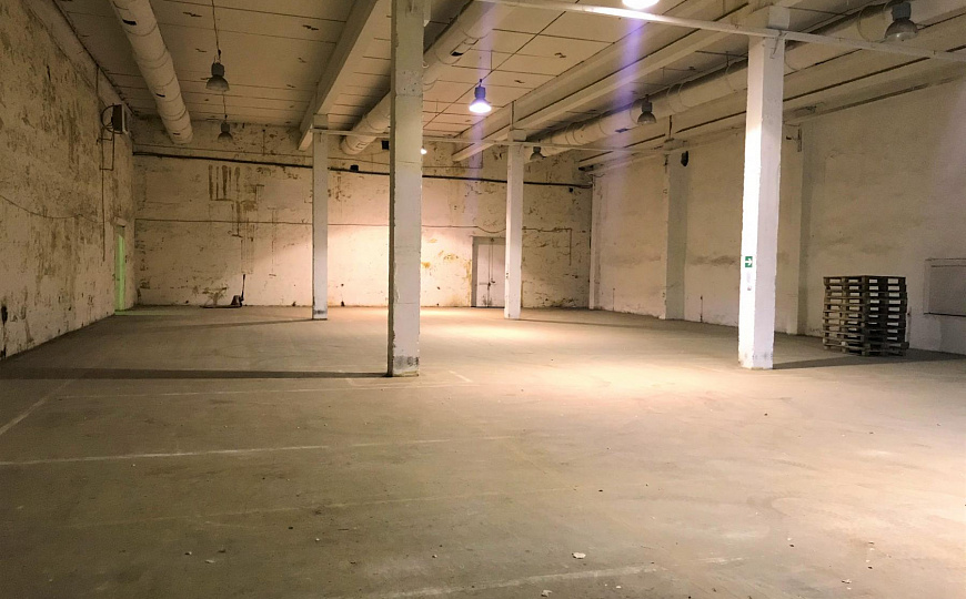 Сдам складское помещение, 1 100 м² фото