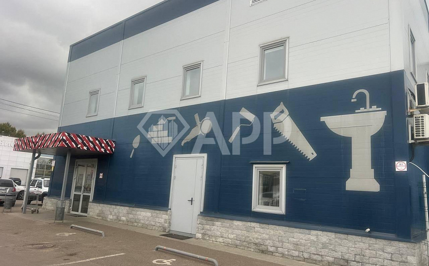 Продам помещение с земельным участком на первой линии фото