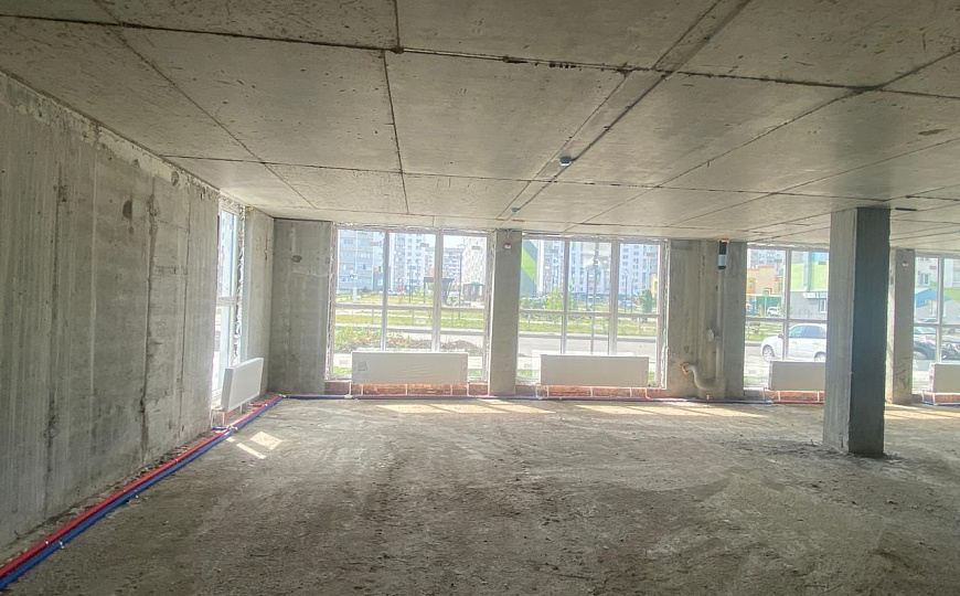 Помещение свободного назначения 275 м2. Булгаковский парк. фото