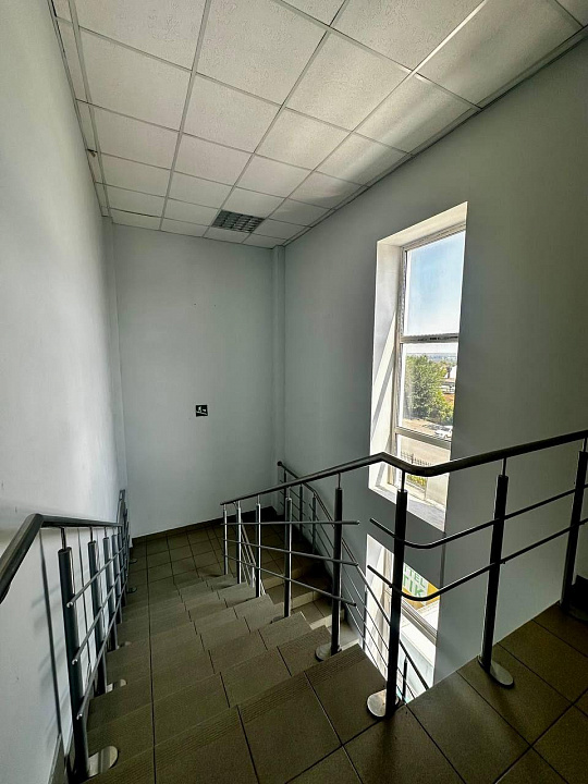 Офисный блок 439 м2 на ул.Дзержинского фото