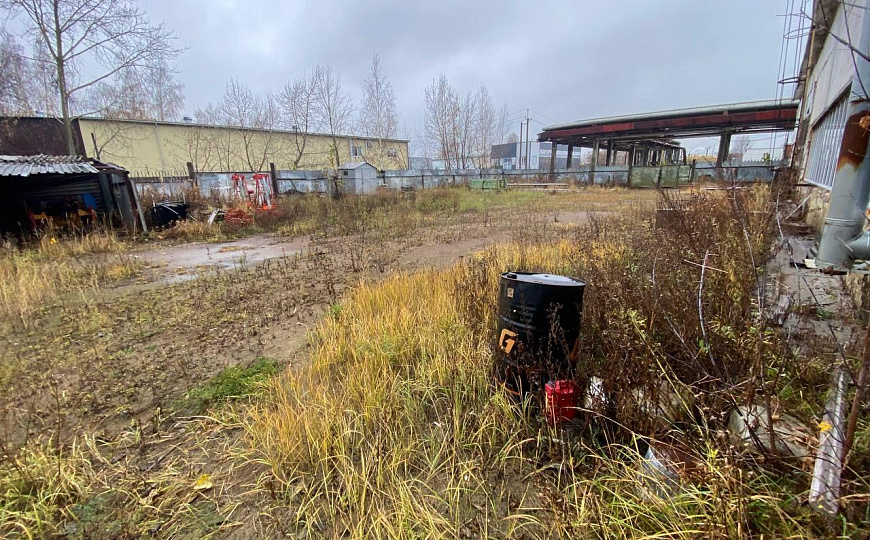 Продается производственная база 30 соток с боксом 492 кв.м фото