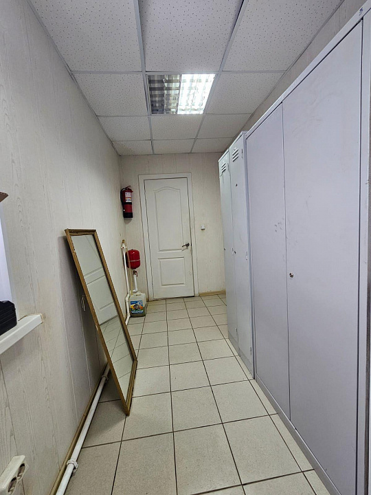 Продается производственная база, 4 000 м² фото