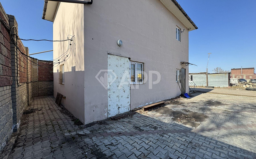 Отдельно стоящее здание фото