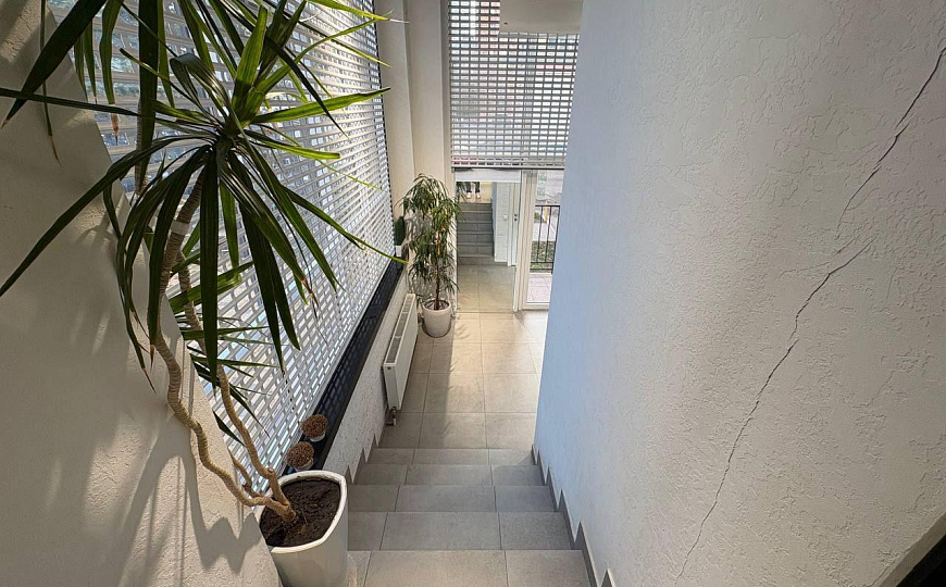 Салон красоты/ бьюти / наращивание волос / маникюр фото