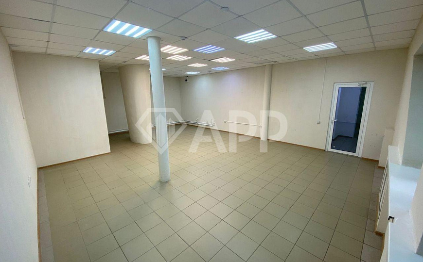 Сдается помещение свободного назначения (10 кв + 35 кв) фото