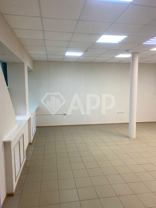 Сдается помещение свободного назначения (10 кв + 35 кв) фото