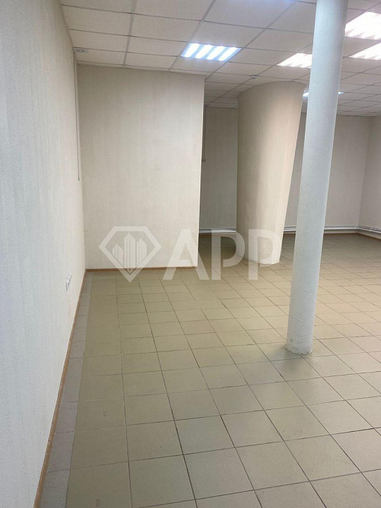 Сдается помещение свободного назначения (10 кв + 35 кв) фото