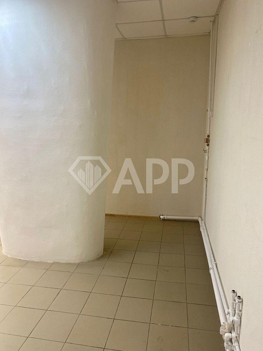 Сдается помещение свободного назначения (10 кв + 35 кв) фото