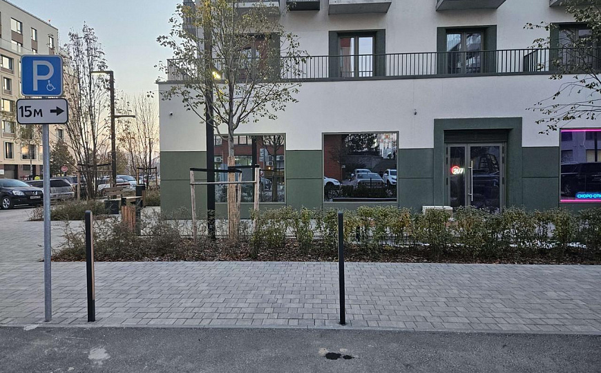 Аренда коммерческого помещения 104 м.кв в одном из лучших ЖК Новосибирска фото