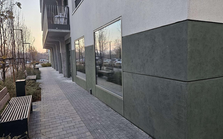 Аренда коммерческого помещения 104 м.кв в одном из лучших ЖК Новосибирска фото