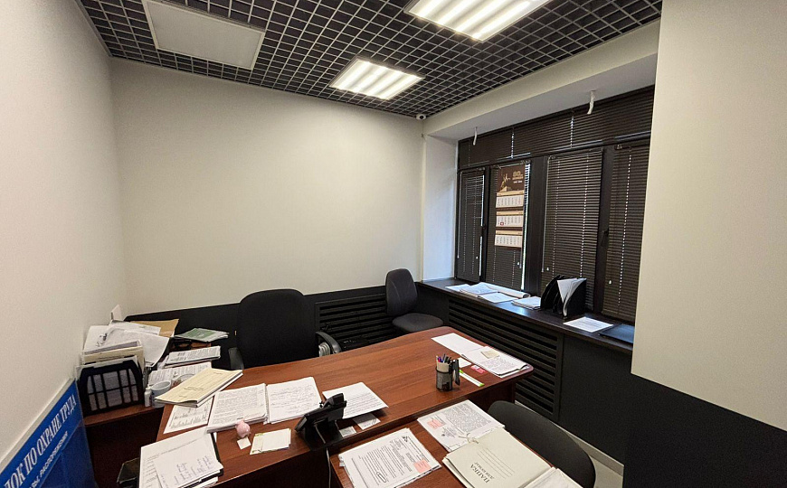 Сдам бизнес-центр/офисный центр, 400 м² фото