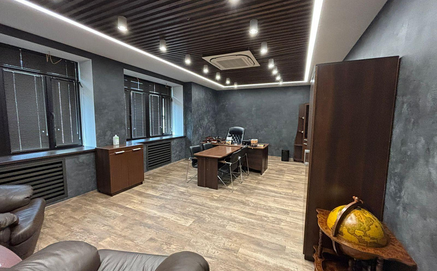 Сдам бизнес-центр/офисный центр, 400 м² фото