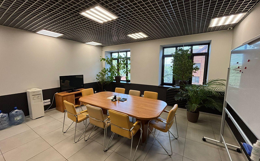 Сдам бизнес-центр/офисный центр, 400 м² фото