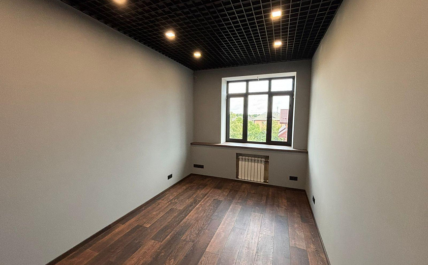 Сдам бизнес-центр/офисный центр, 400 м² фото