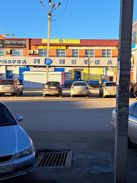 Сдам торговое помещение, 360 м² фото