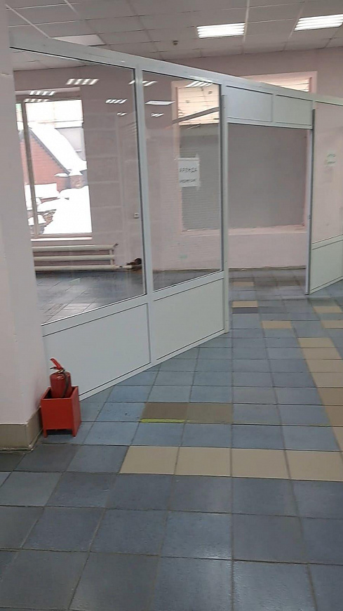 Сдам торговое помещение, 360 м² фото