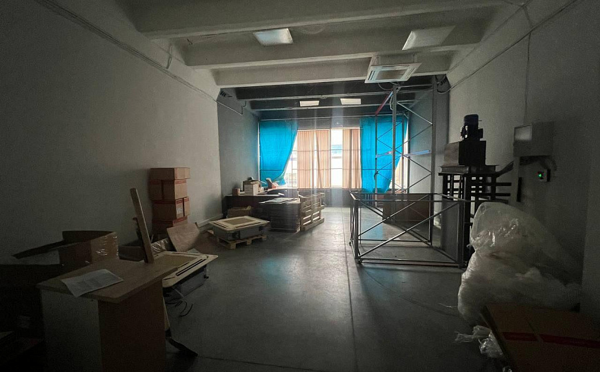 Продажа производственно-складского помещения, 1300м², 1 линия фото