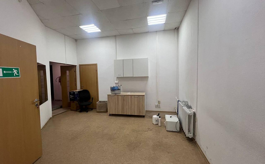 Продажа производственно-складского помещения, 1300м², 1 линия фото