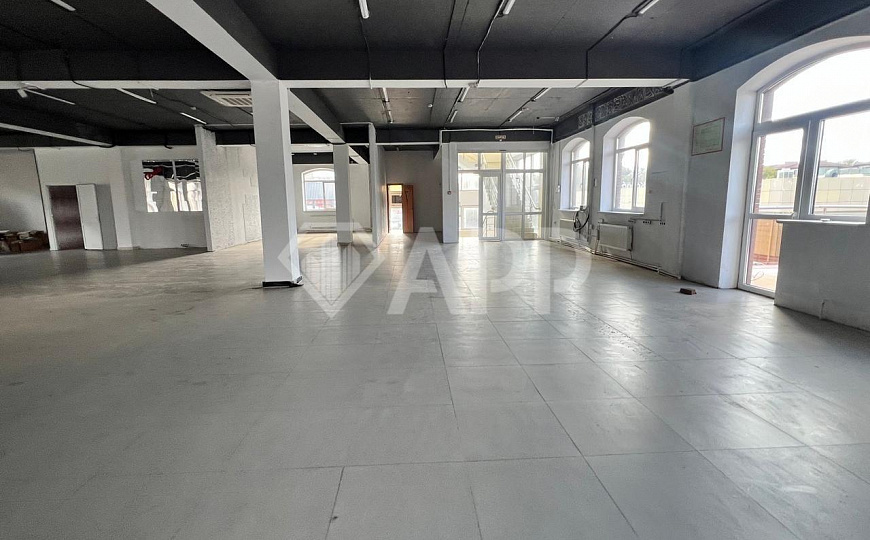Сдам помещение свободного назначения, 860 м². От 400 до 860 м². фото