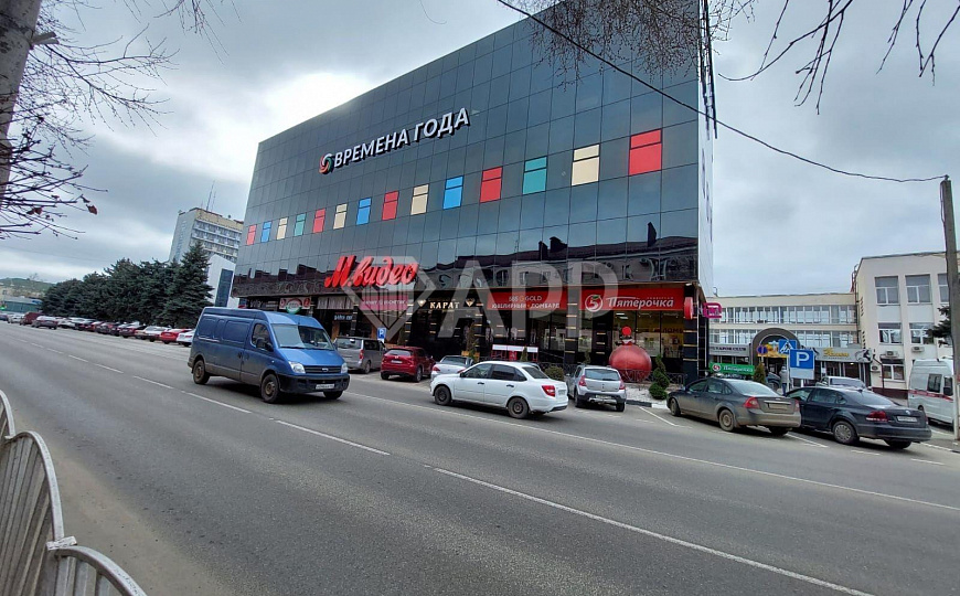 Сдам помещение свободного назначения, 860 м². От 400 до 860 м². фото