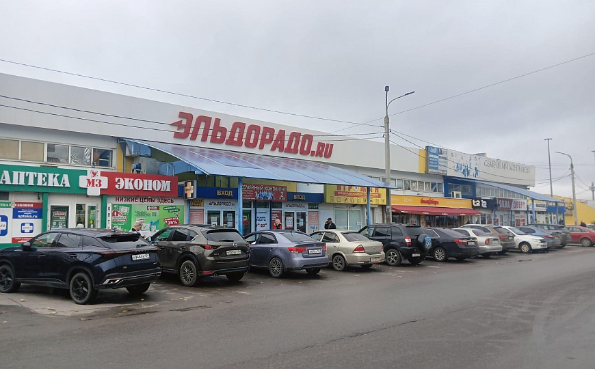 Сдам торговое помещение, 1 500 м² фото