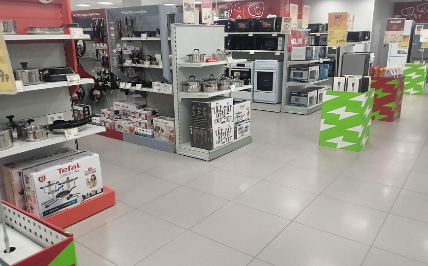 Сдам торговое помещение, 1 500 м² фото