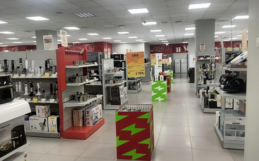 Сдам торговое помещение, 1 500 м² фото