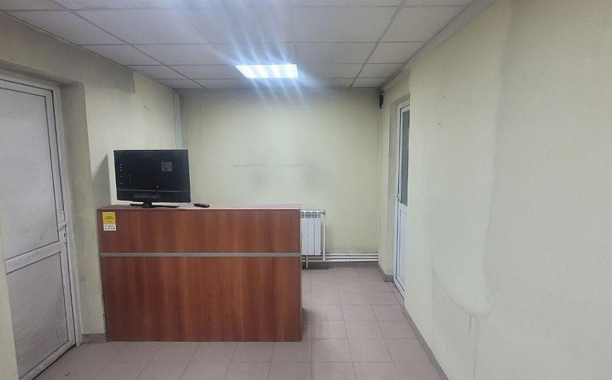 СТО, детейлинг центр 140 м2. фото