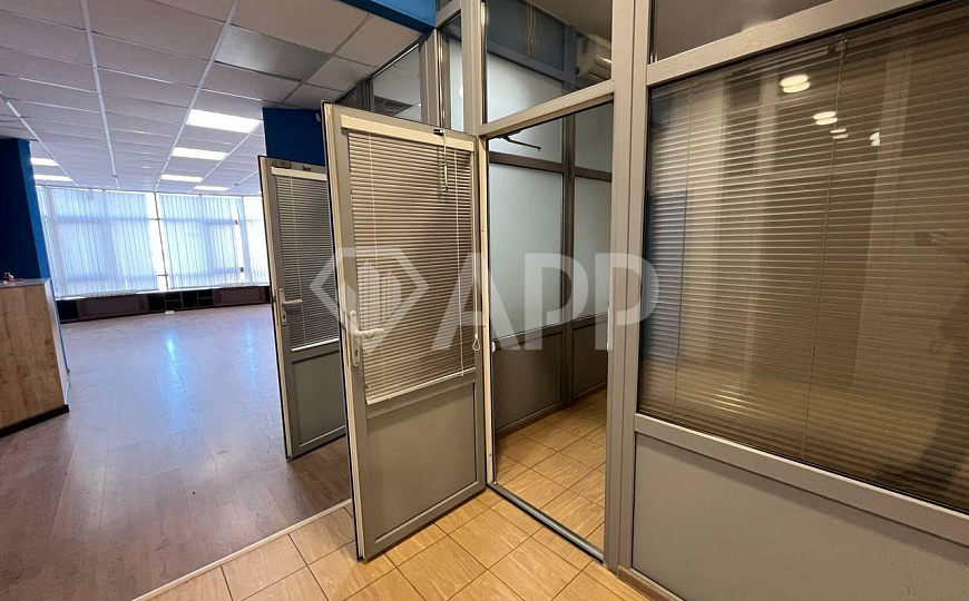 Офис/Центр/Парковка/Трафик фото