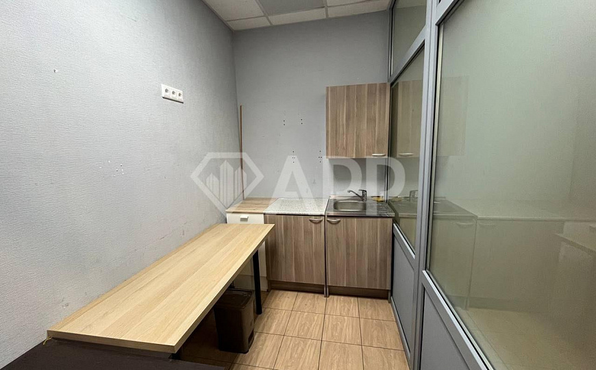 Офис/Центр/Парковка/Трафик фото