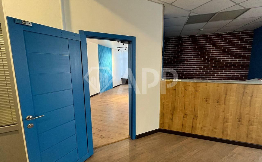 Офис/Центр/Парковка/Трафик фото