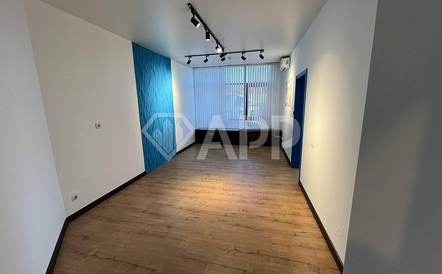 Офис/Центр/Парковка/Трафик фото