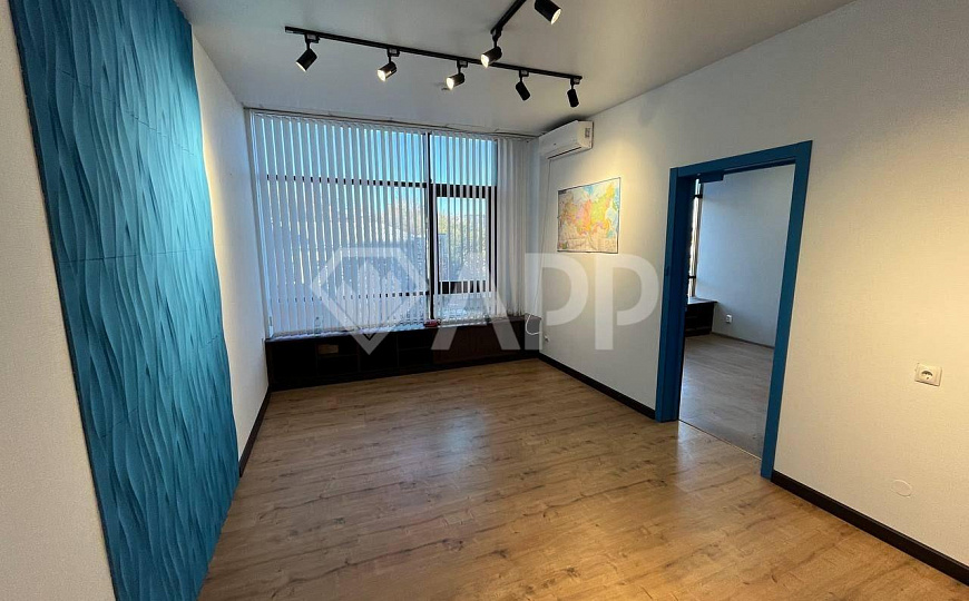 Офис/Центр/Парковка/Трафик фото