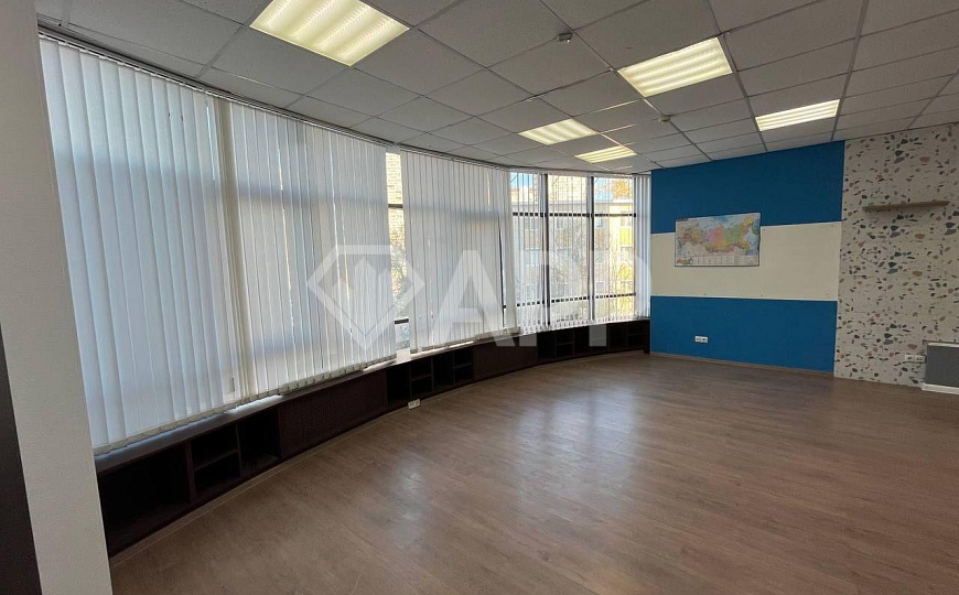 Офис/Центр/Парковка/Трафик фото