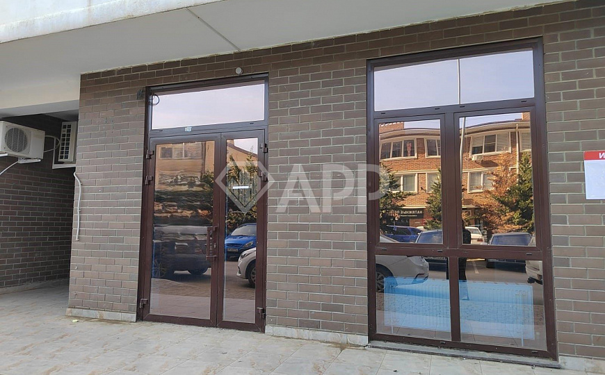 Сдаю торговое помещение, 80 м² фото