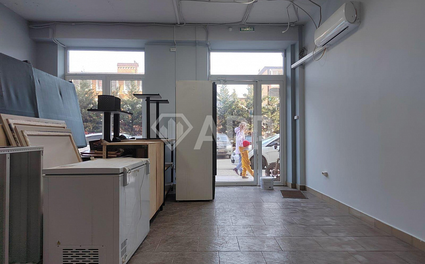 Сдаю торговое помещение, 80 м² фото