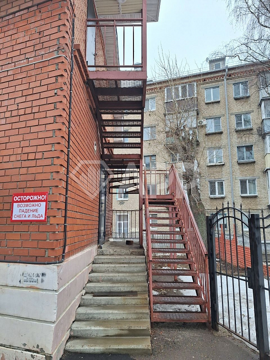 Сдам помещение на 2 этаже, 73м² фото