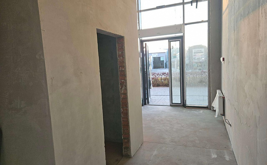 Аренда коммерческого помещения 99,6 м.кв в комплексе апартаментов "Пилигримм" фото