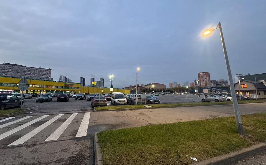 Сдам первый этаж в ТЦ, 2905м2 фото